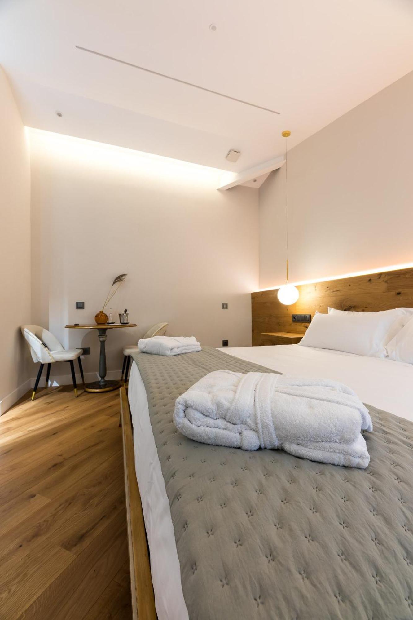 Infinitvm Hotel Siguenza Exterior foto